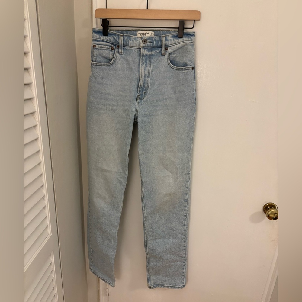 Abercrombie ultra high rise 90s straight jean